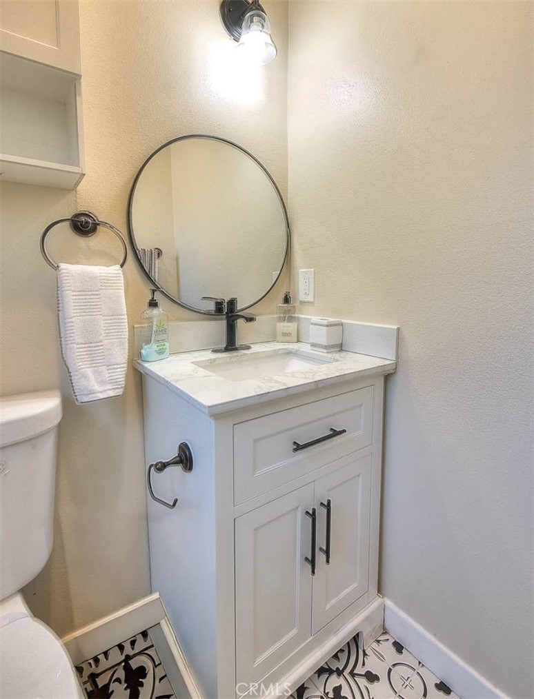 2803 Ladera Road Property Photo 28