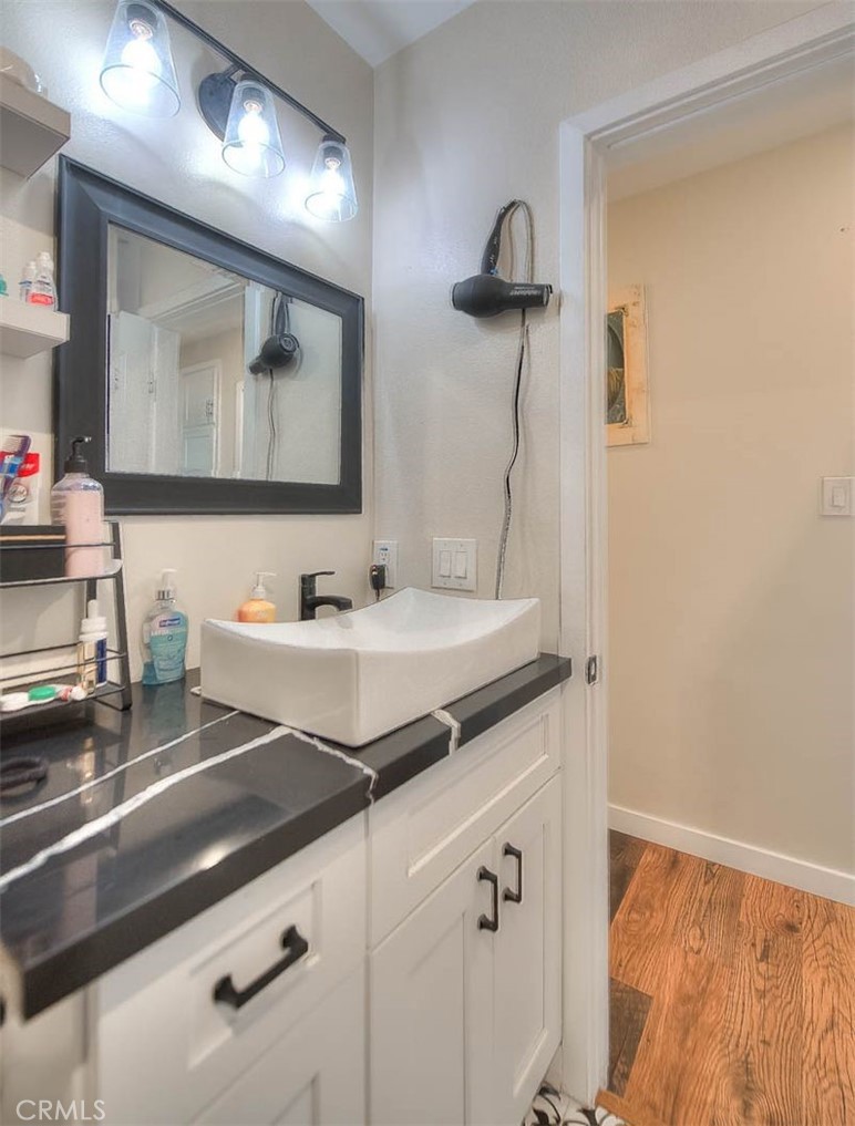 2803 Ladera Road Property Photo 40