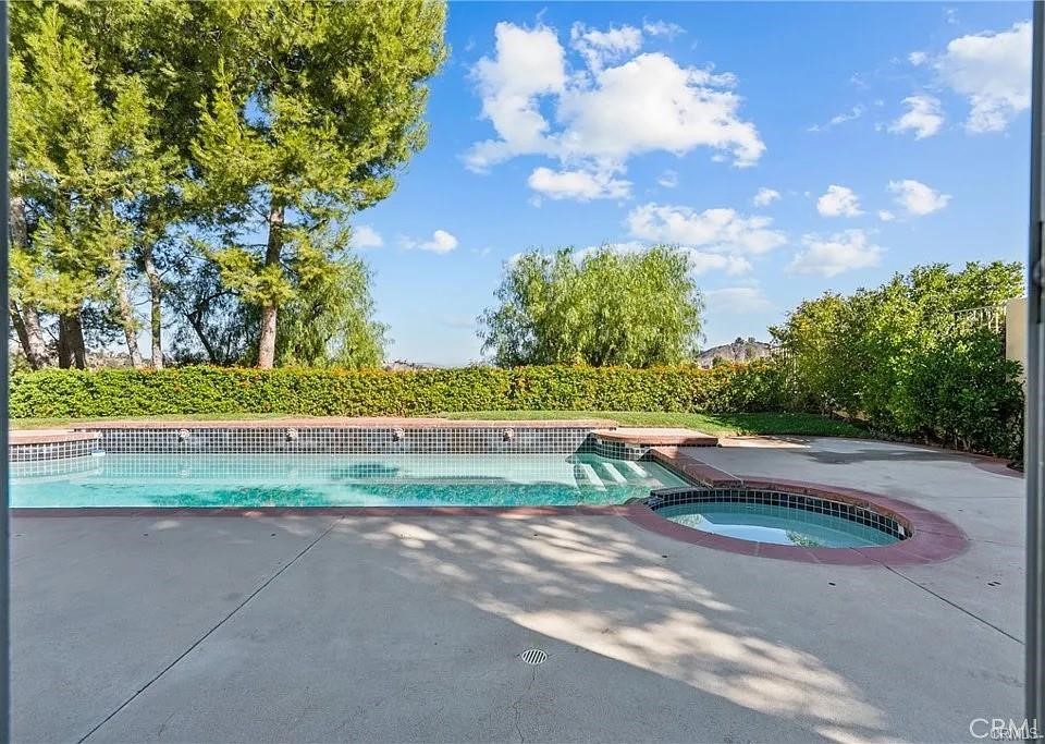 3450 Malaga Court Property Photo 6