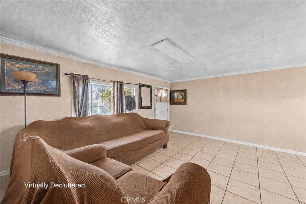 524 W Ramona Property Photo 4