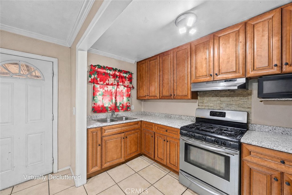 524 W Ramona Property Photo 7
