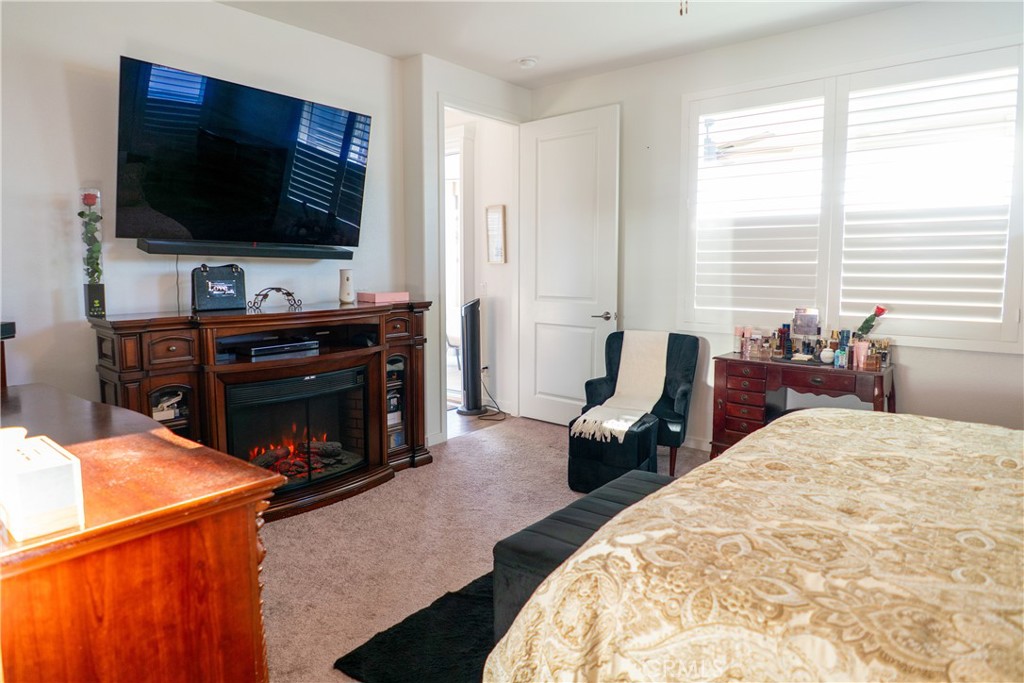 1749 Oleander Property Photo 24