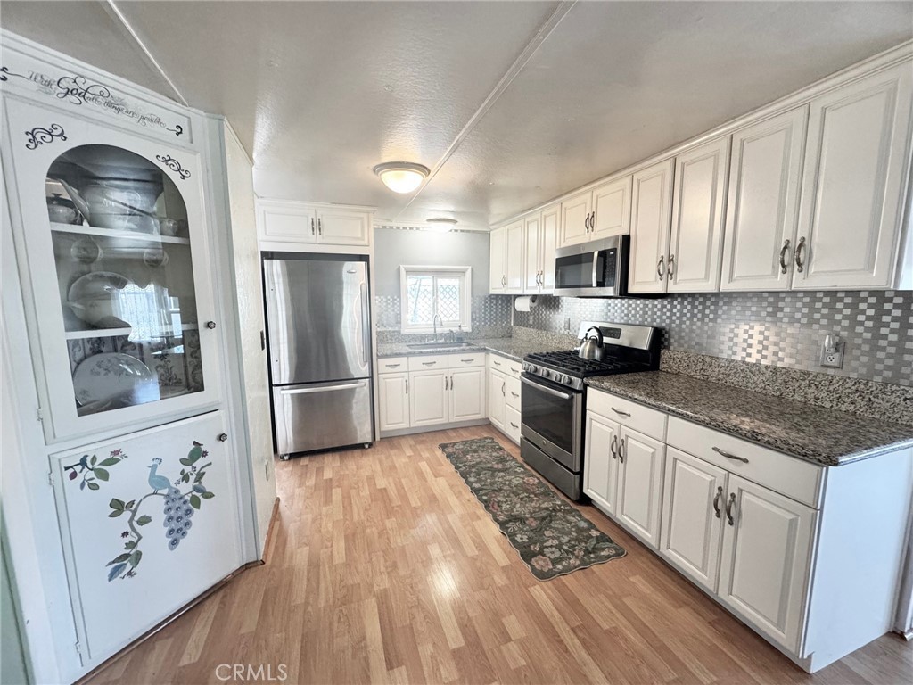 1630 W Covina Boulevard 39 Property Photo 19