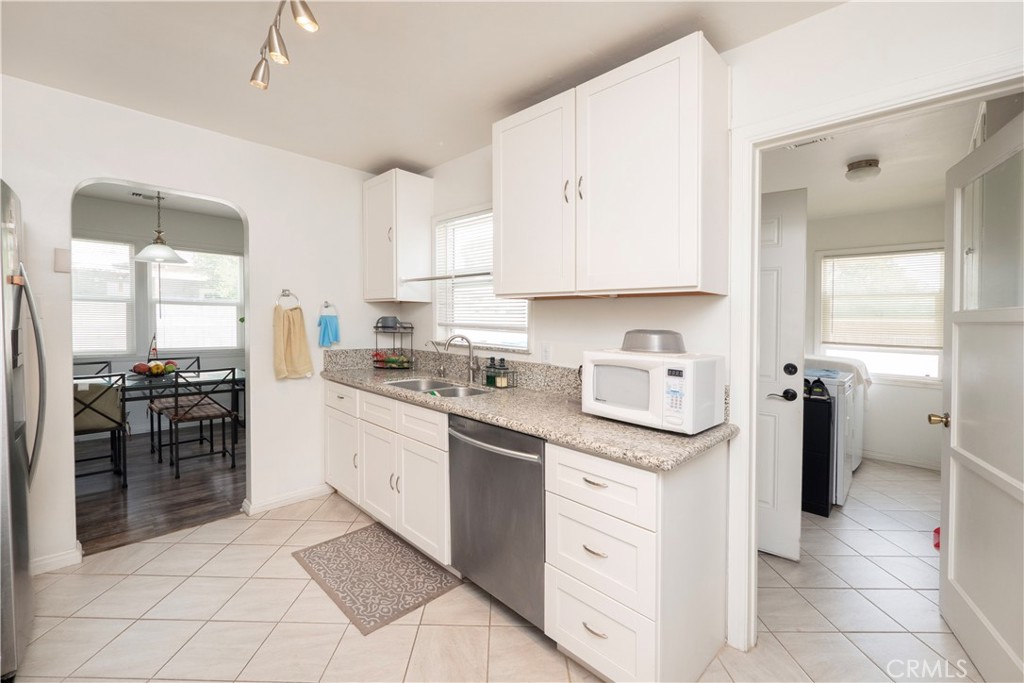 6925 Osbun Property Photo 4