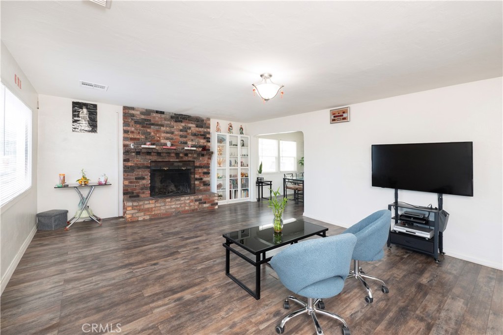 6925 Osbun Property Photo 8