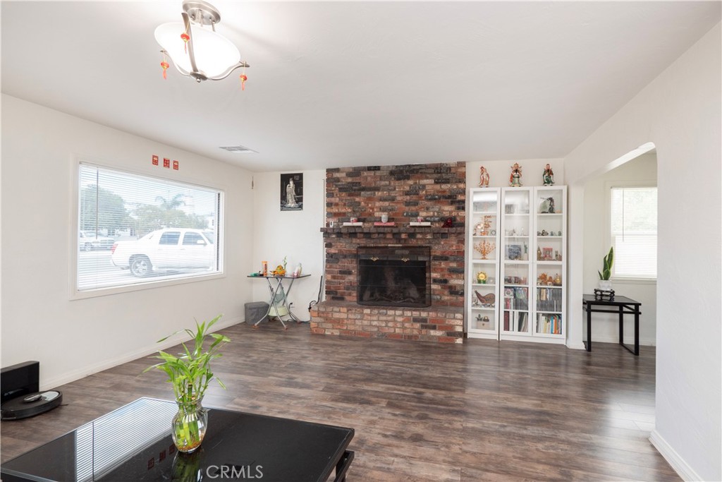 6925 Osbun Property Photo 10