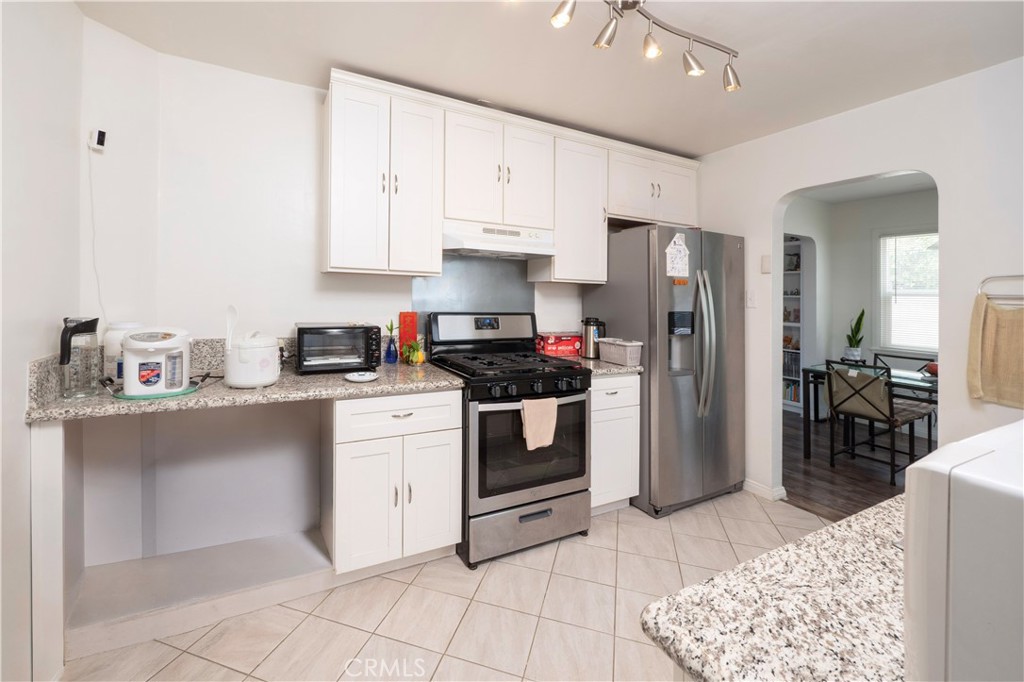 6925 Osbun Property Photo 12