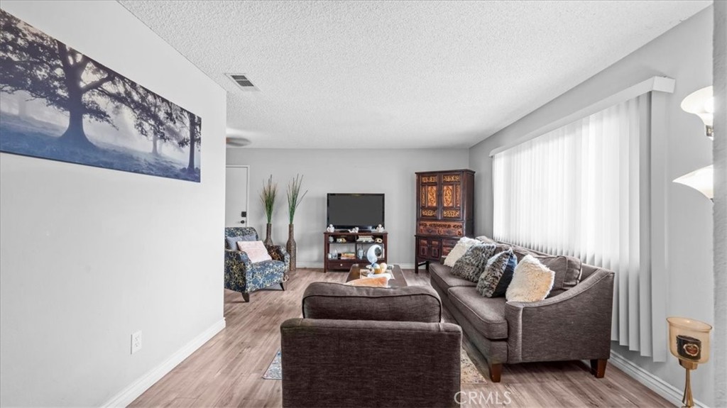 760 S Brierwood Avenue Property Photo 7