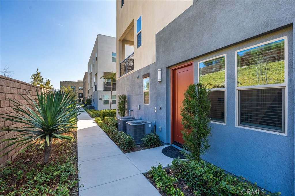 1248 Poppy Court Property Photo 3