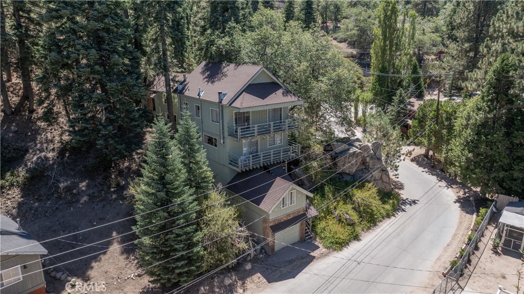 709 Ridge Property Photo 4