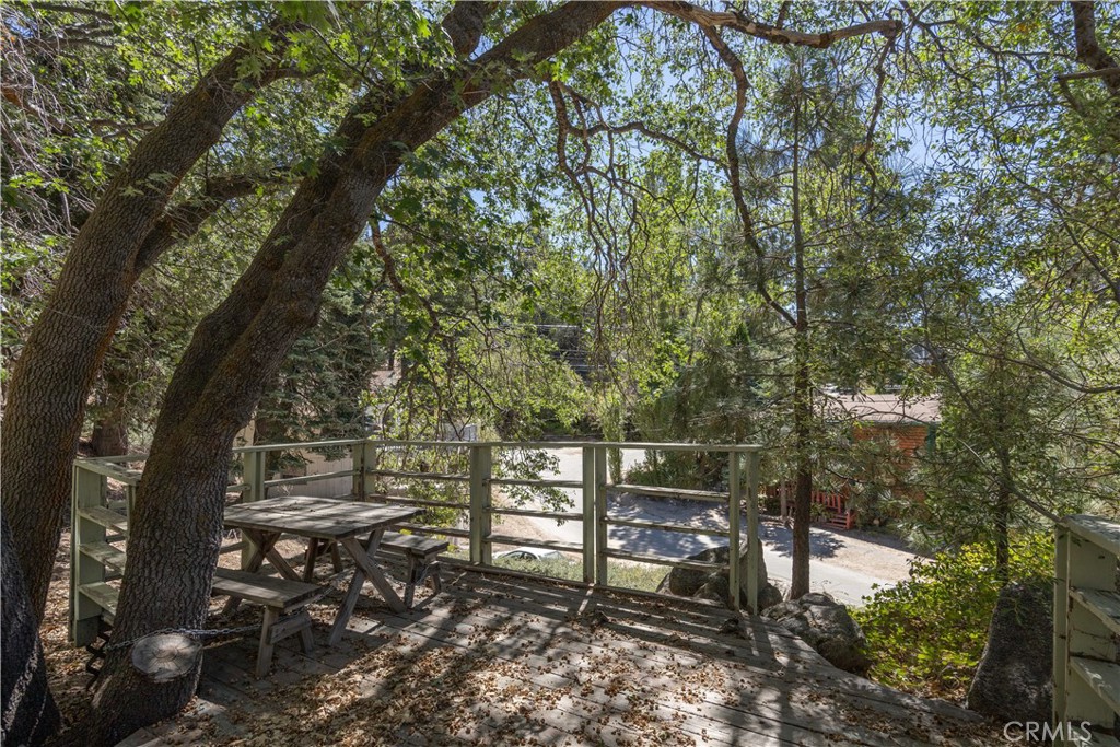 709 Ridge Property Photo 23