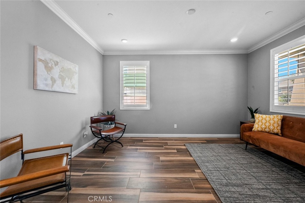 5425 Daytime Avenue Property Photo 8