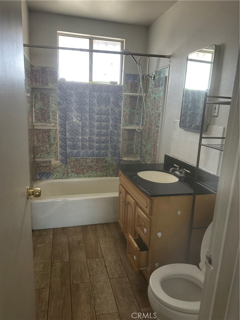 17017 Olive St Property Photo 8