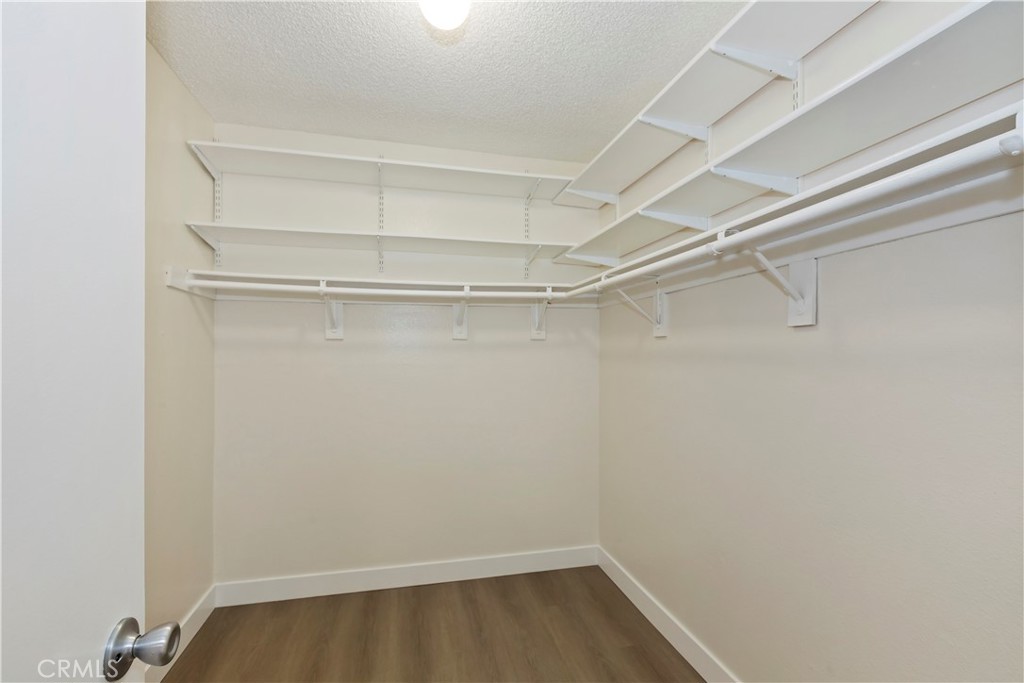 1350 Brentwood Circle B Property Photo 15