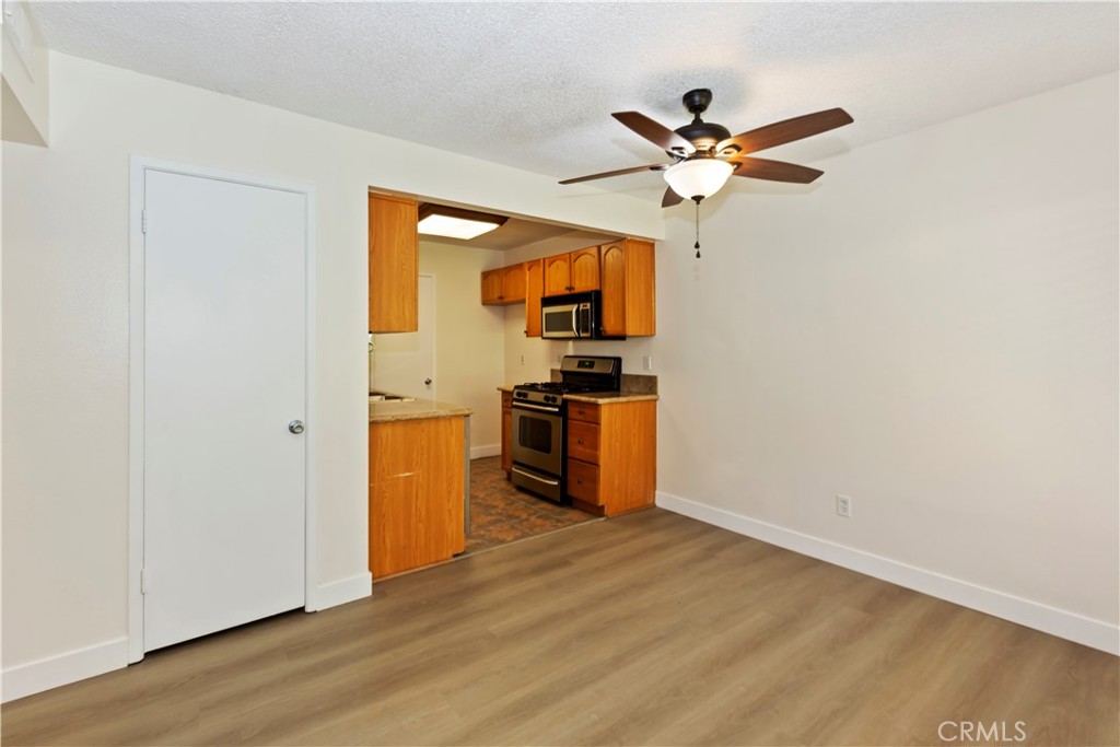 1350 Brentwood Circle B Property Photo 17
