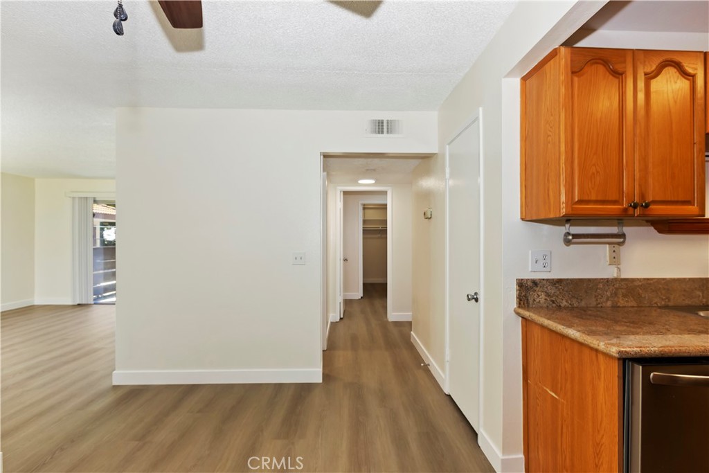 1350 Brentwood Circle B Property Photo 22
