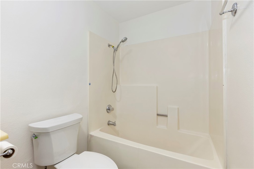 1350 Brentwood Circle B Property Photo 23