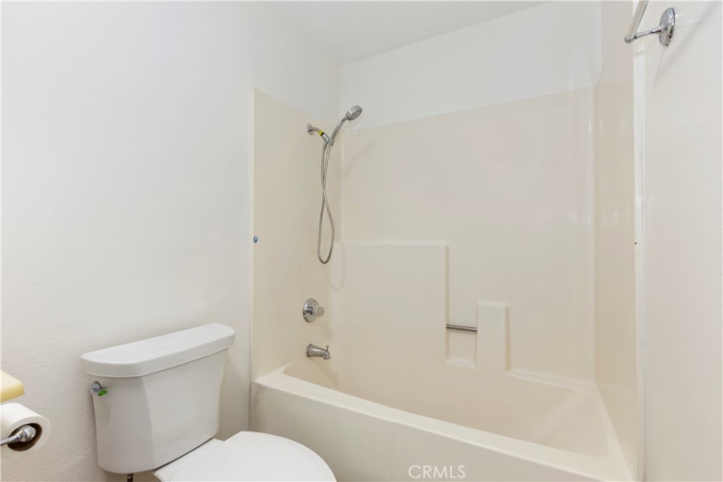 1350 Brentwood Circle B Property Photo 23