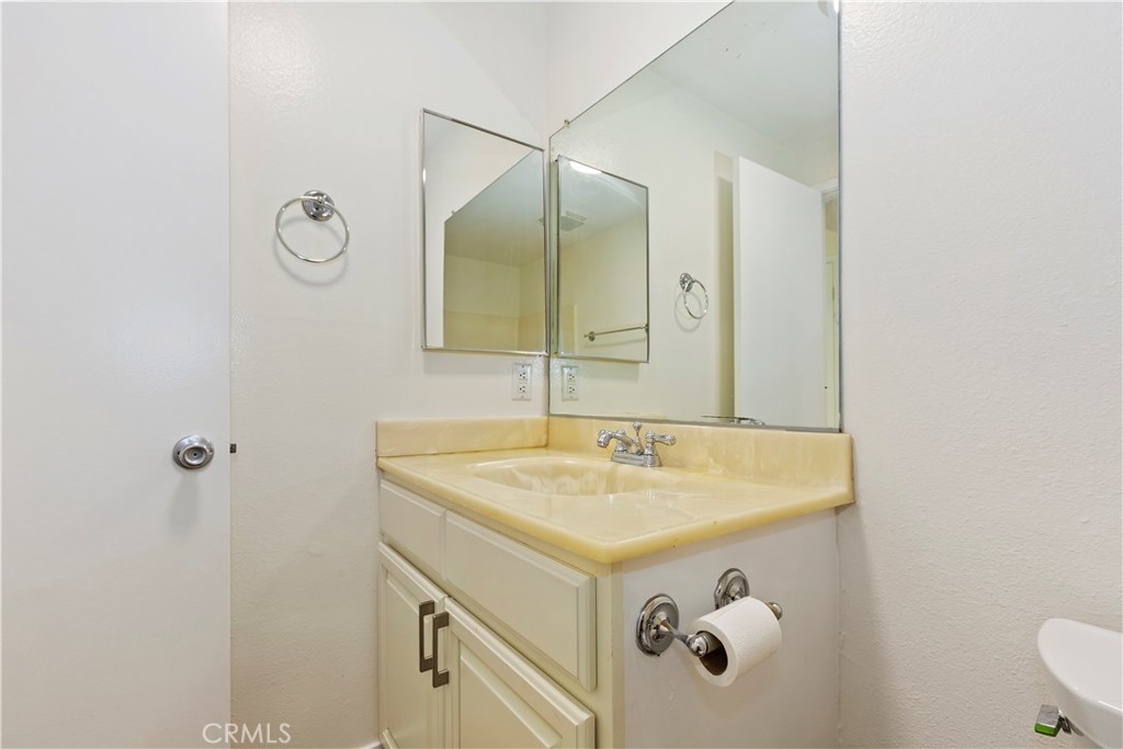 1350 Brentwood Circle B Property Photo 24