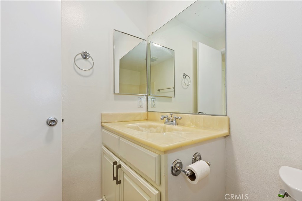 1350 Brentwood Circle B Property Photo 24