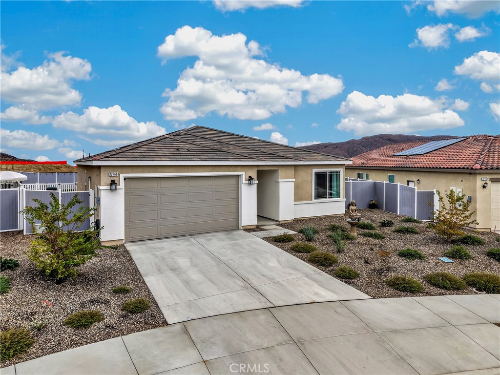 12768 Fuji Circle Property Photo 3