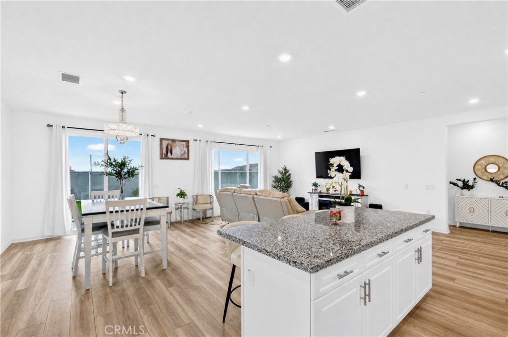 12768 Fuji Circle Property Photo 6