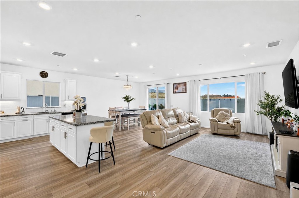 12768 Fuji Circle Property Photo 8