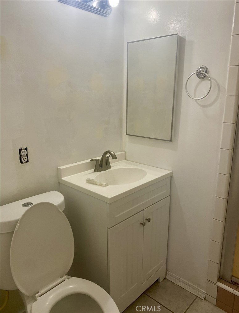 4023 Street E 58th Property Photo 6