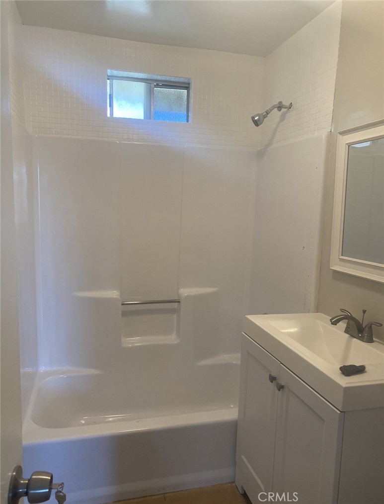 4023 Street E 58th Property Photo 15