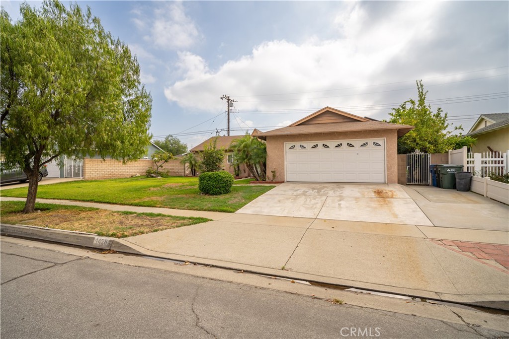 1428 S Farber Avenue Property Photo 1