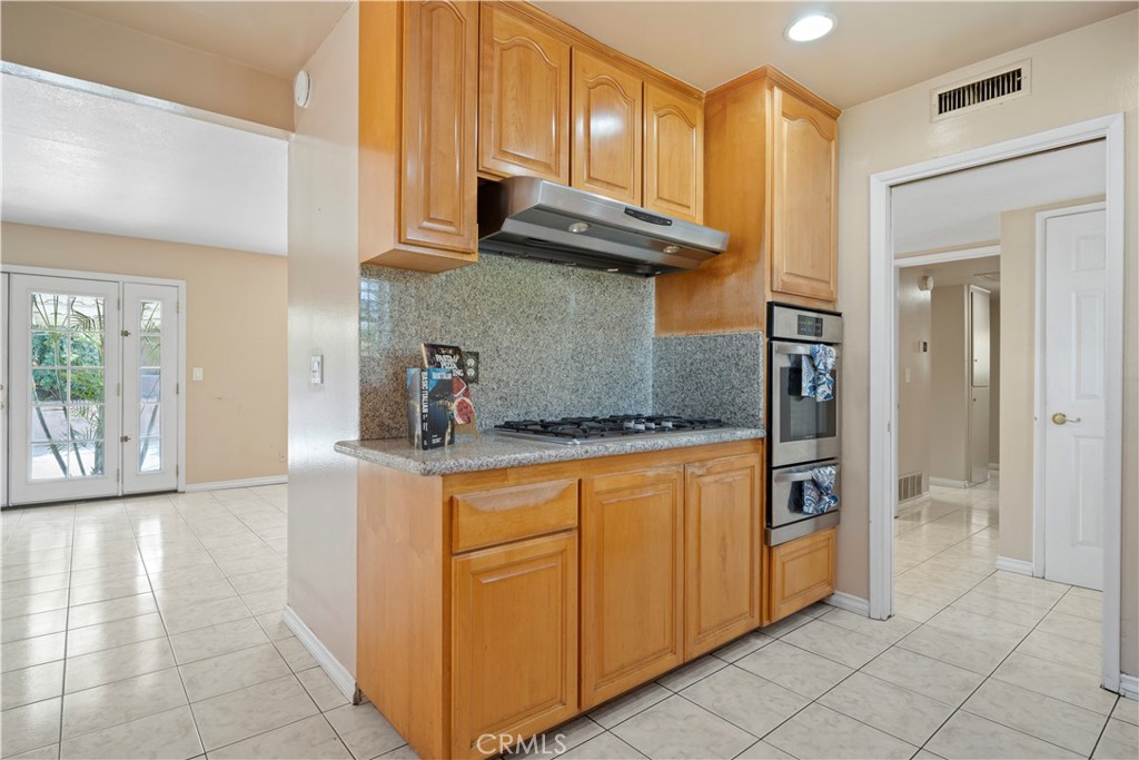 1428 S Farber Avenue Property Photo 2