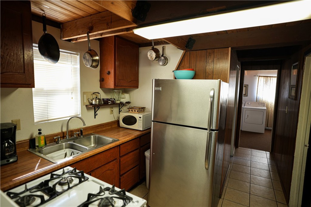 2130 7th Lane Property Photo 11