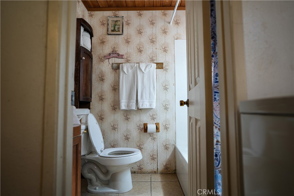 2130 7th Lane Property Photo 18