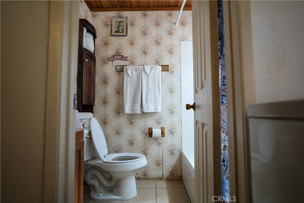 2130 7th Lane Property Photo 18