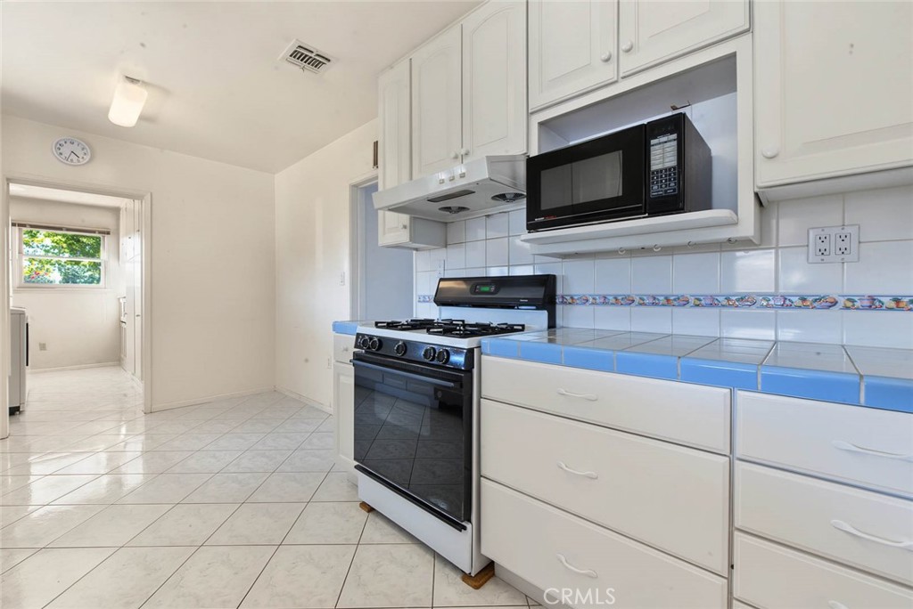 9014 Hershey Property Photo 7