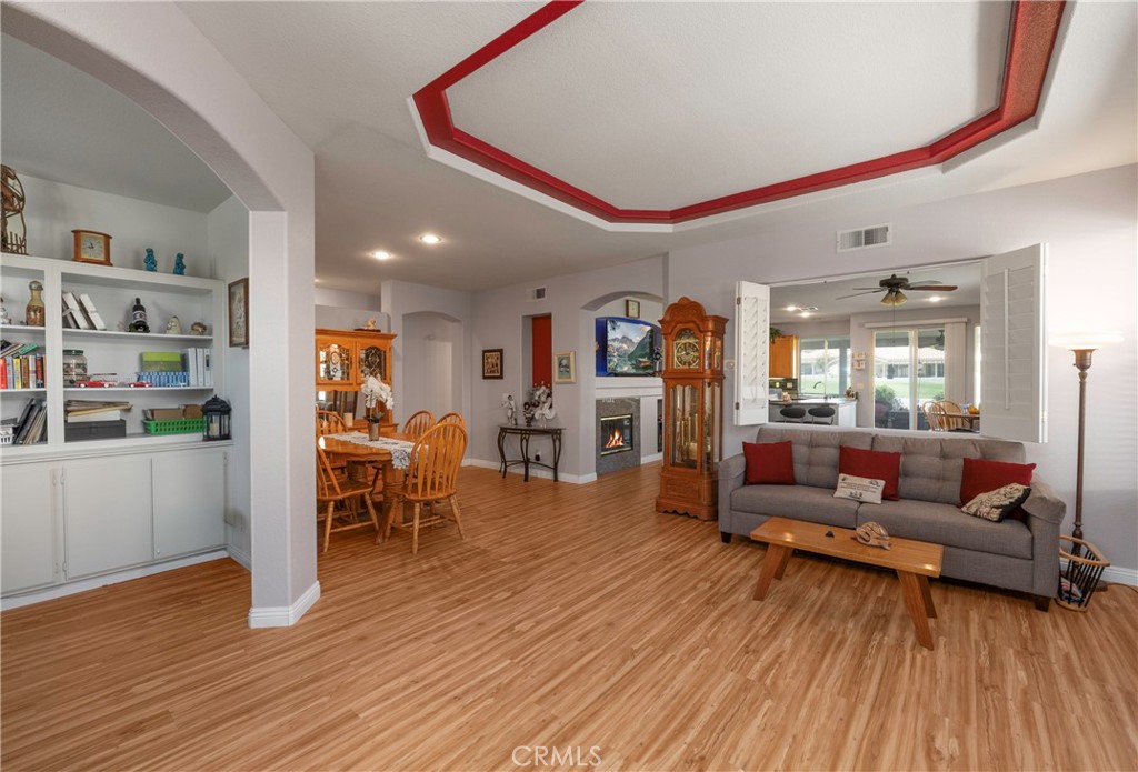 1725 Fairway Oaks Avenue Property Photo 4