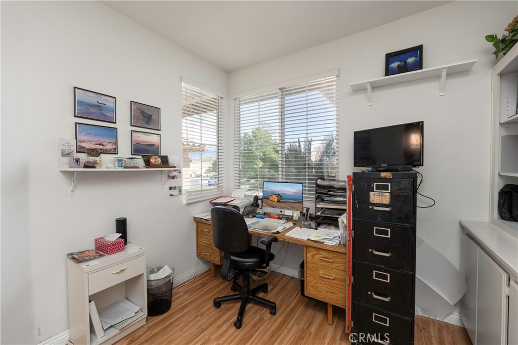 1725 Fairway Oaks Avenue Property Photo 7