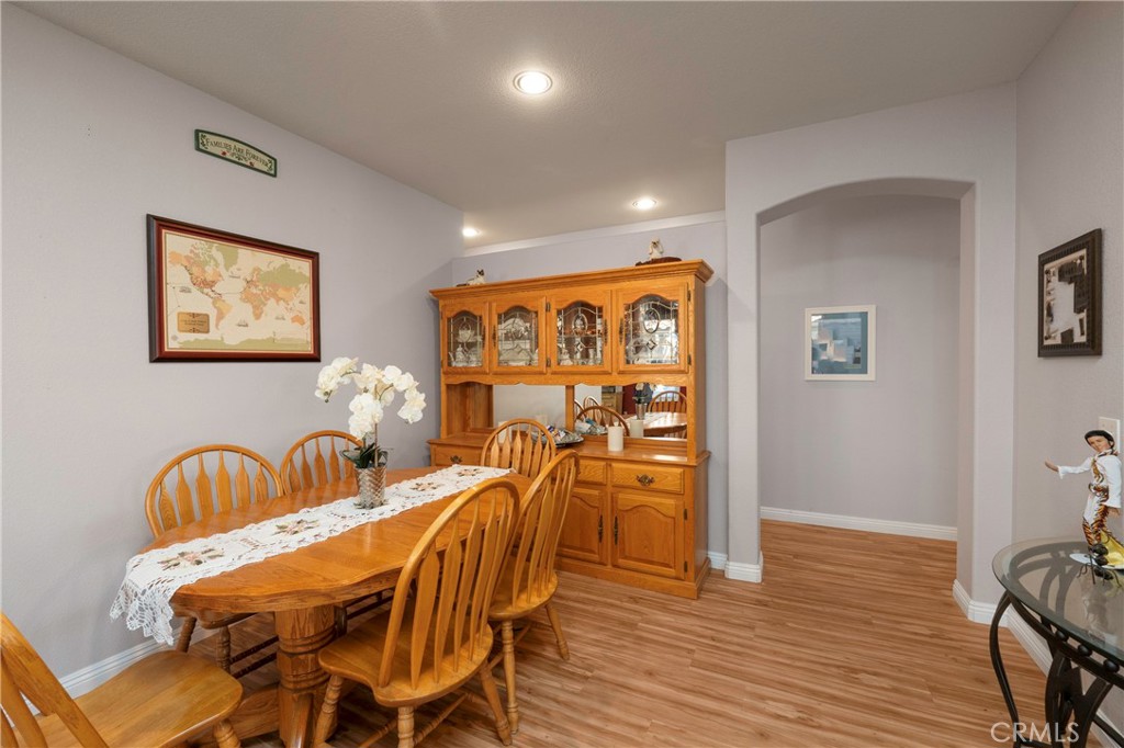 1725 Fairway Oaks Avenue Property Photo 8