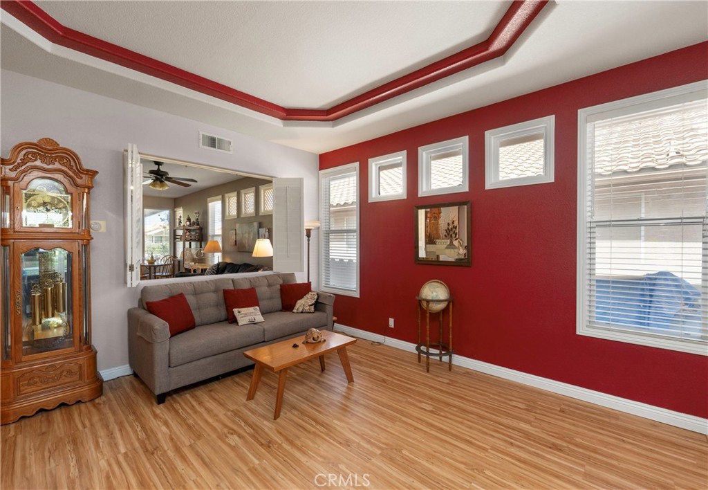 1725 Fairway Oaks Avenue Property Photo 9