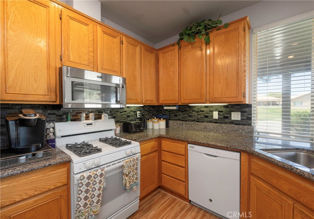 1725 Fairway Oaks Avenue Property Photo 13