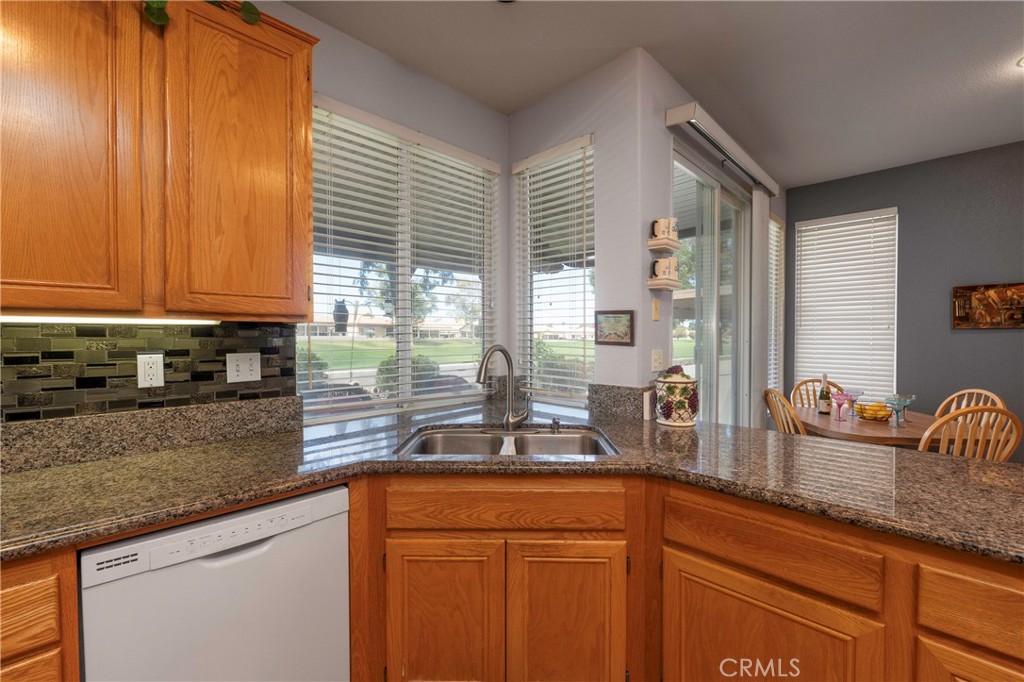 1725 Fairway Oaks Avenue Property Photo 14
