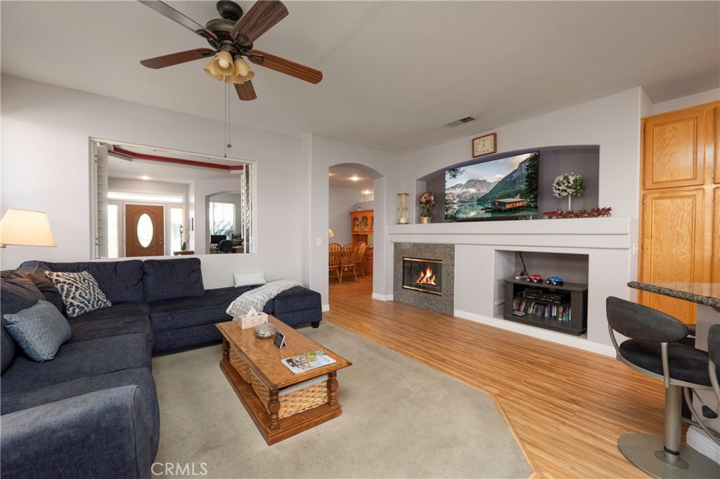 1725 Fairway Oaks Avenue Property Photo 16