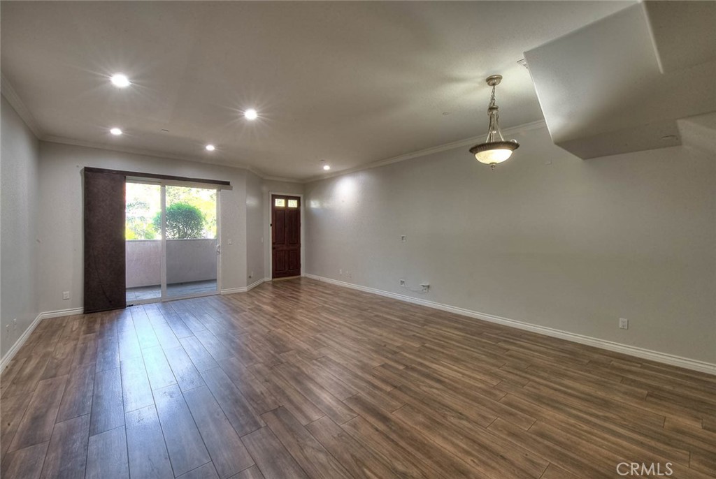 572 E San Jose Avenue 104 Property Photo 5