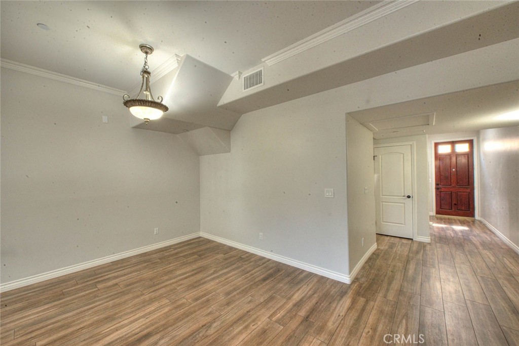 572 E San Jose Avenue 104 Property Photo 9