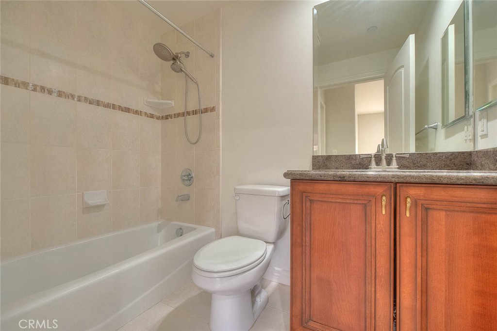 572 E San Jose Avenue 104 Property Photo 23