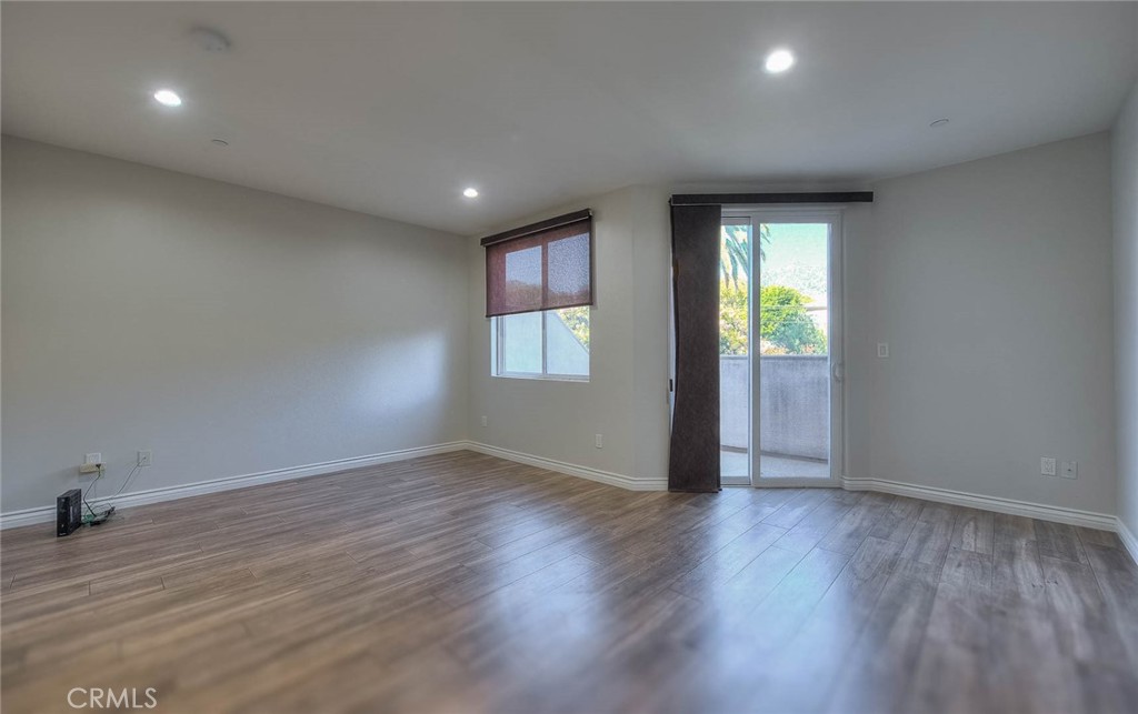 572 E San Jose Avenue 104 Property Photo 26