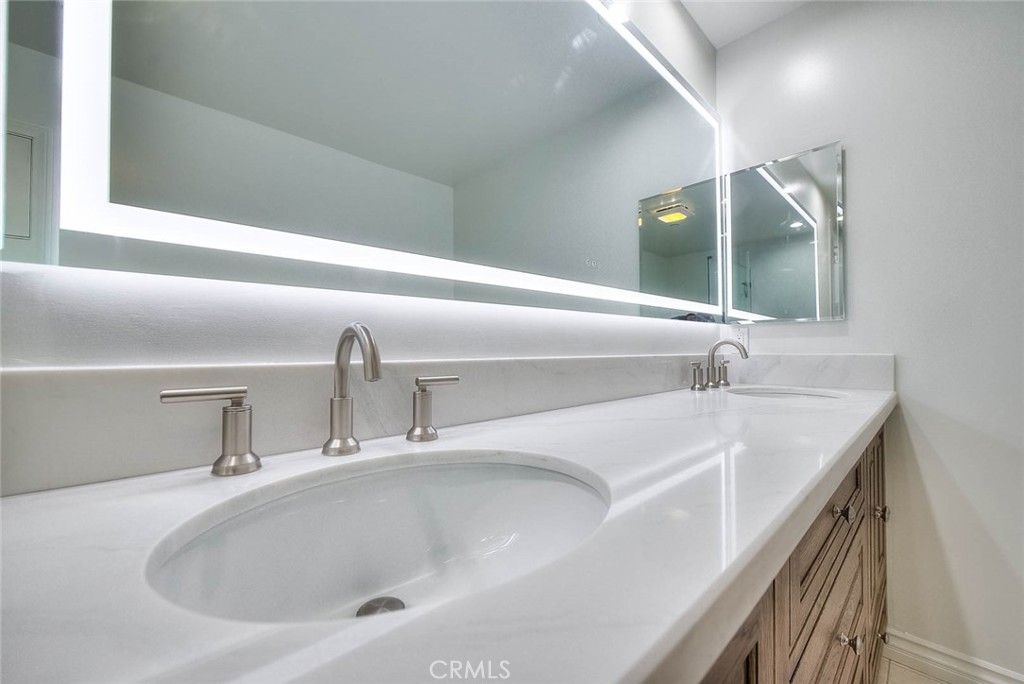 572 E San Jose Avenue 104 Property Photo 42