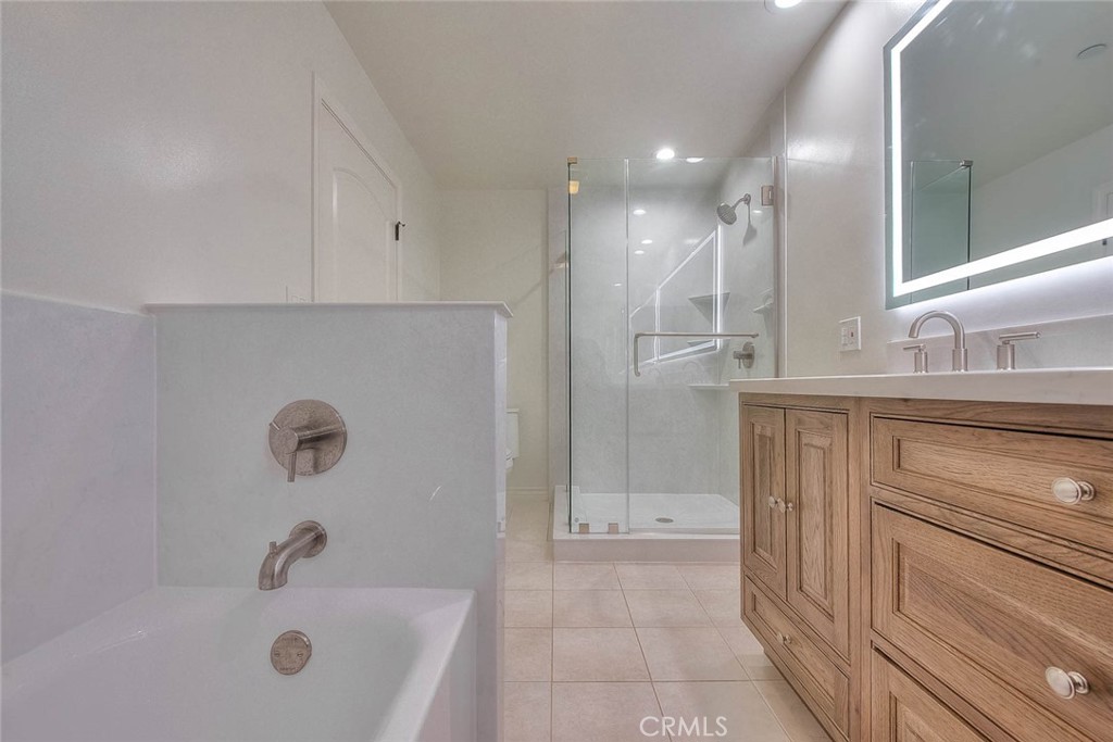 572 E San Jose Avenue 104 Property Photo 44