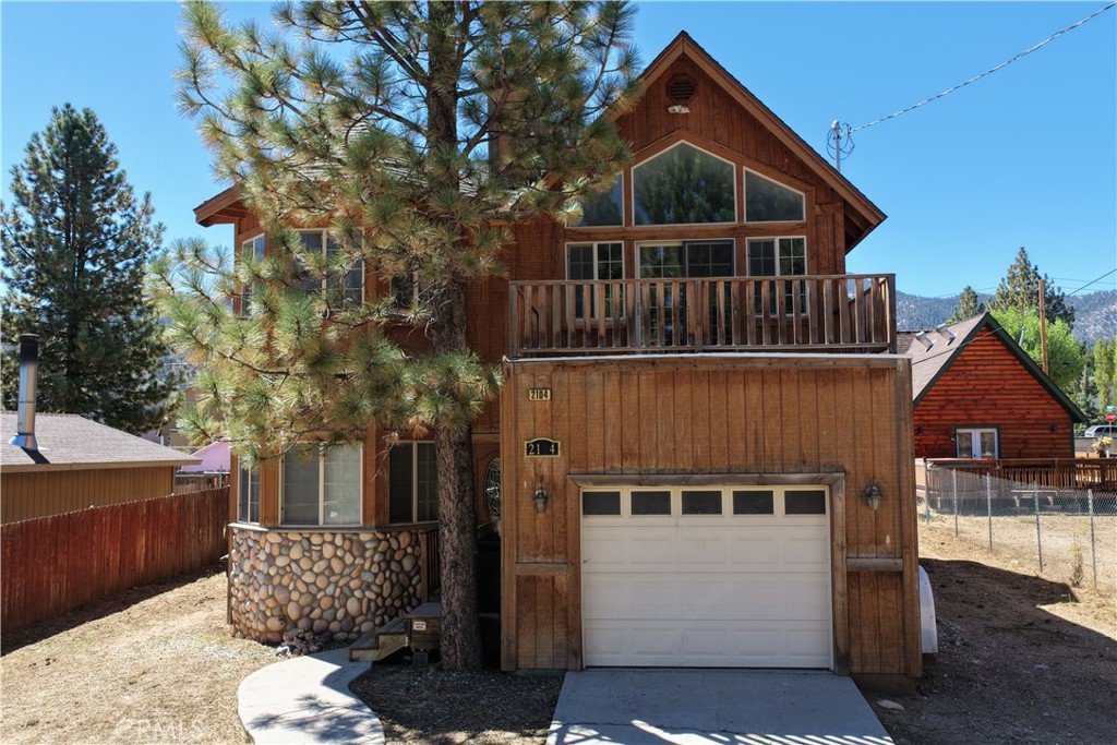 2104 2nd Lane Property Photo 1