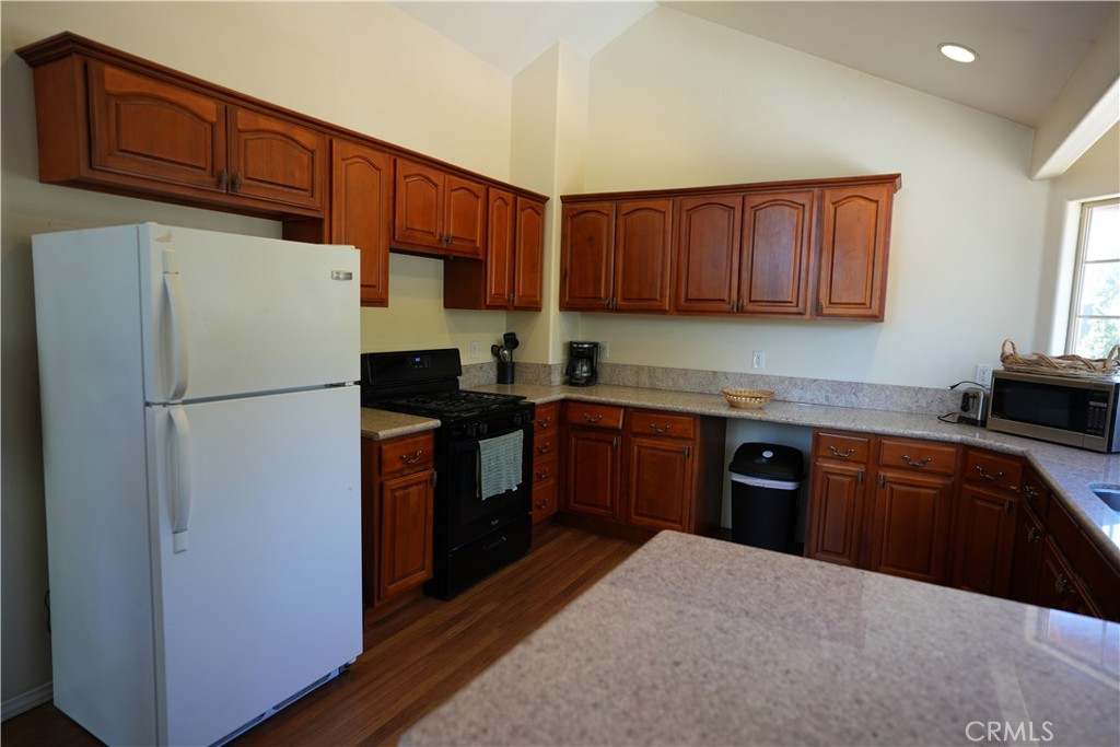 2104 2nd Lane Property Photo 9